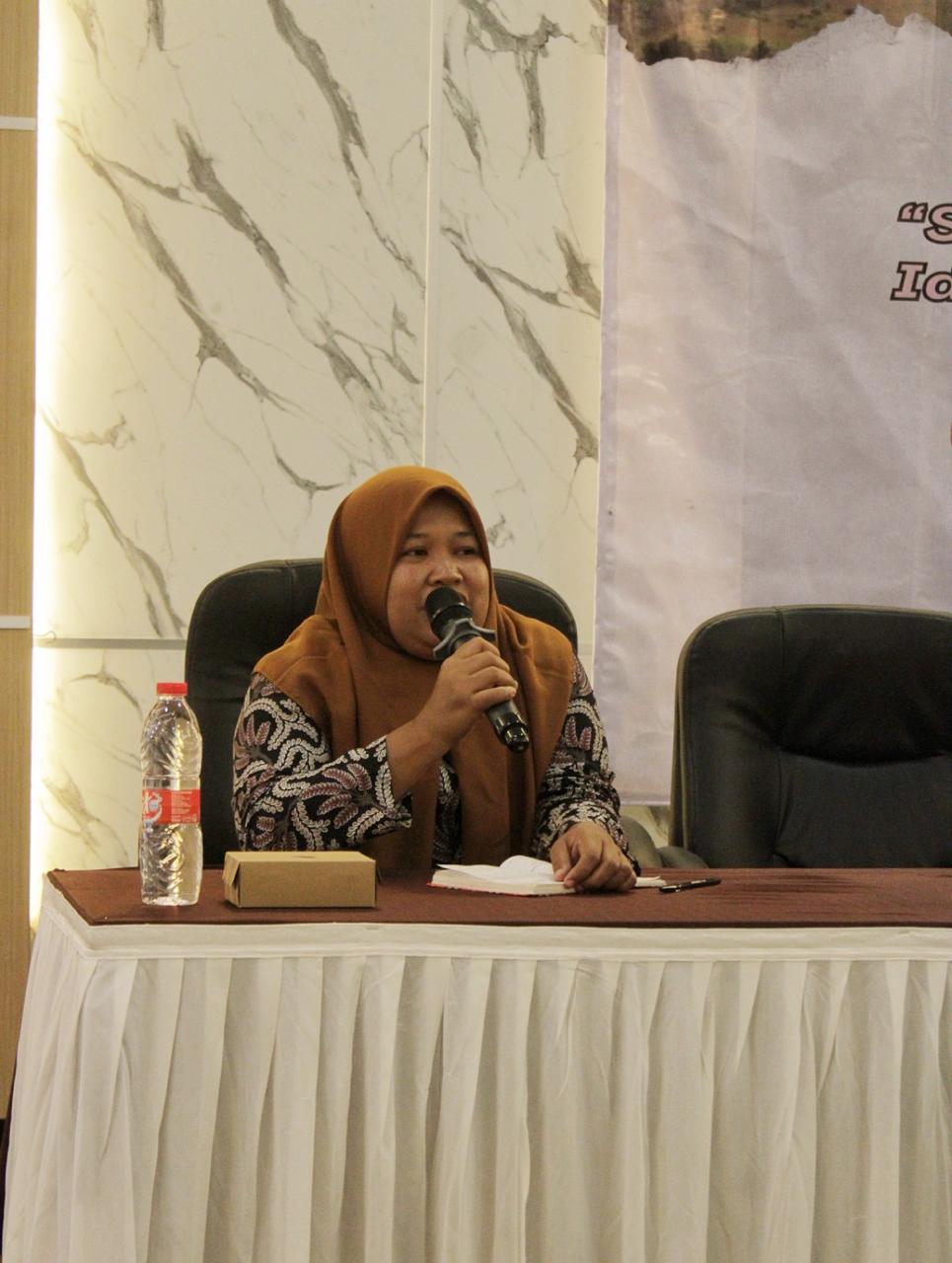 Perempuan Adat Bersaksi Ketika Taman Nasional Mengancam Wilayah Adatnya HuMa Archive
